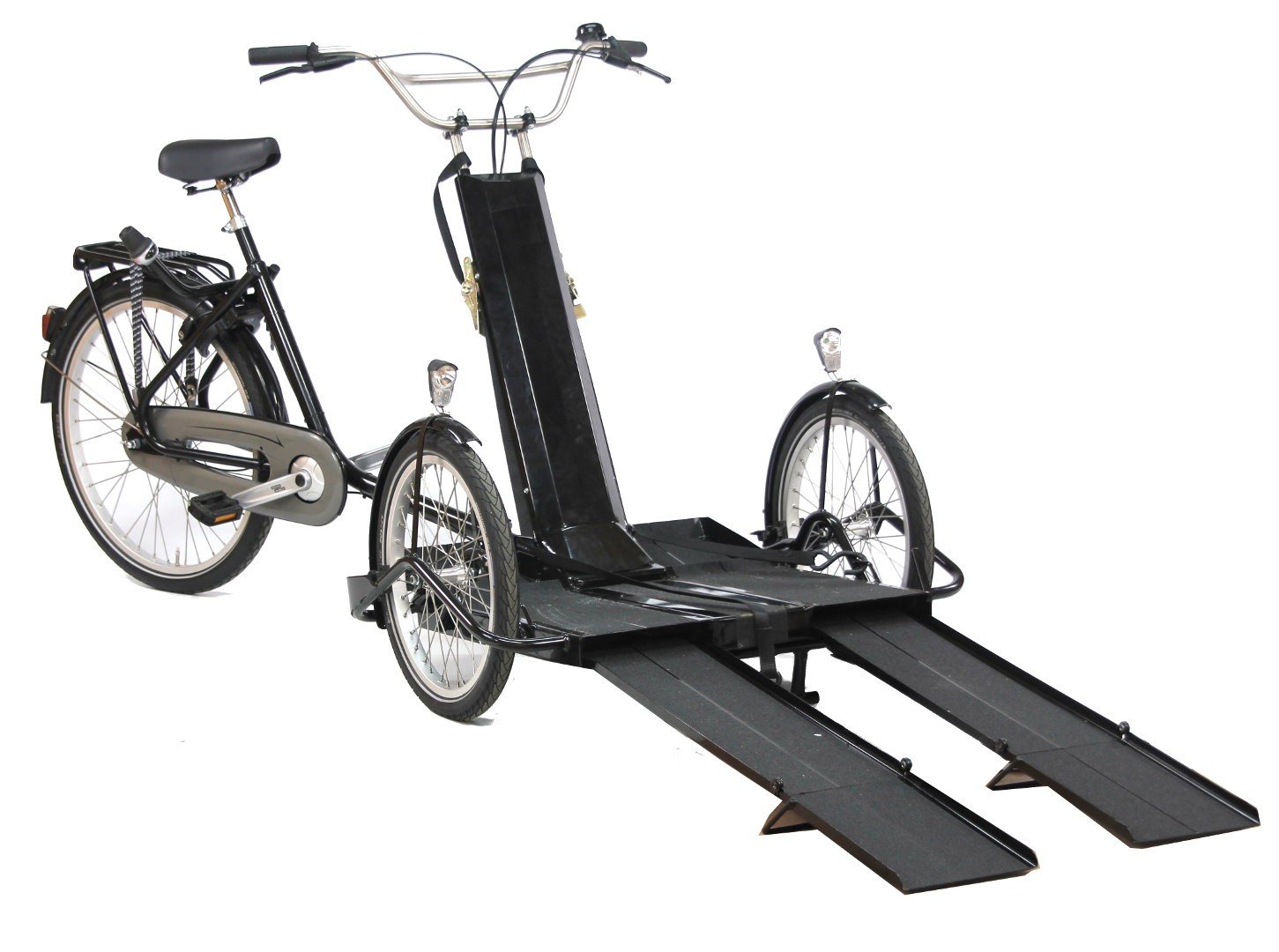 Scooter per il trasporto di una sedia a rotelle