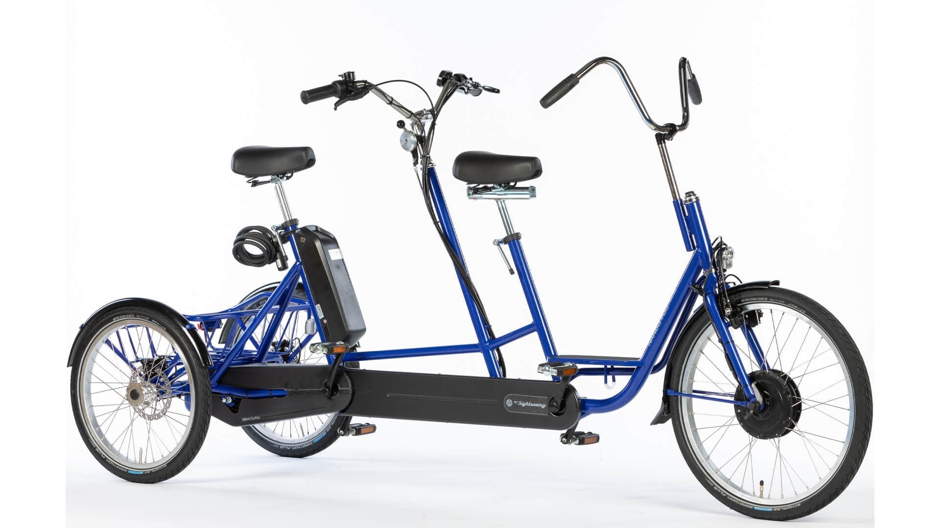 Triciclo elettrico tandem con bambino davanti